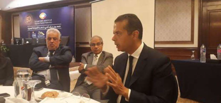 صرف إعانات من صندوق الطوارئ التابع لوزارة القوى العاملة